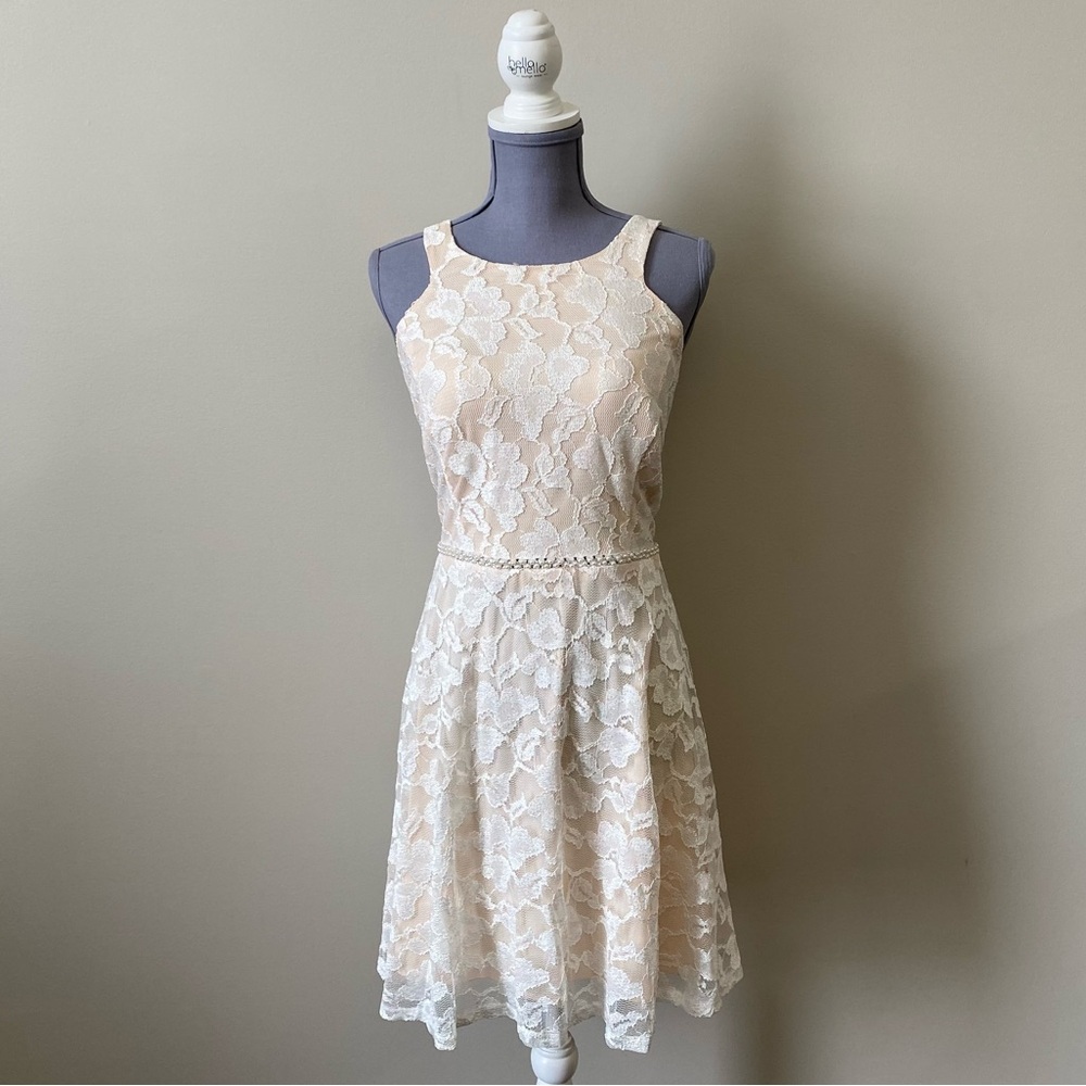 City triangles nude/white cream lace beaded pearl waist line formal dress